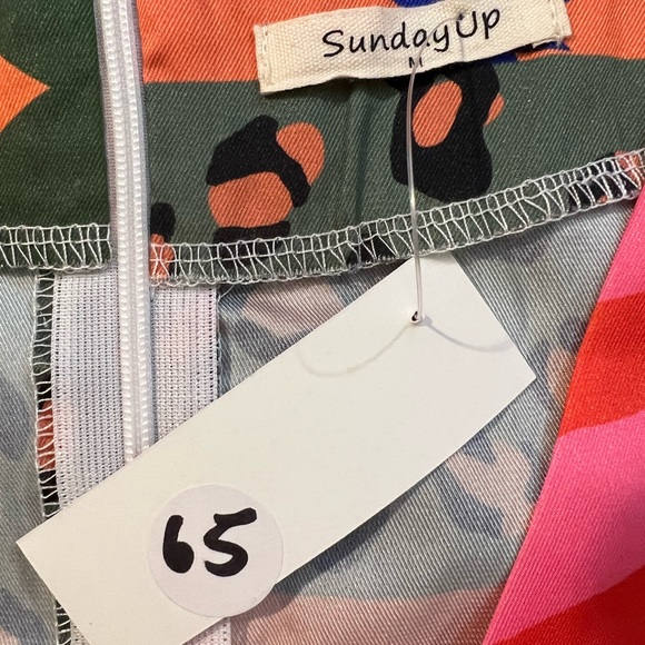 Multi-Colored Mod Style Long-sleeve Zip Back Mini Dress - Picture 3 of 4